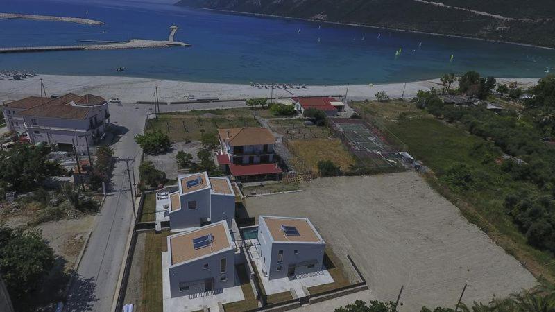 Seascape Villas Vassiliki - Beachfront Villas Exterior photo