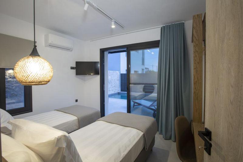 Seascape Villas Vassiliki - Beachfront Villas Exterior photo