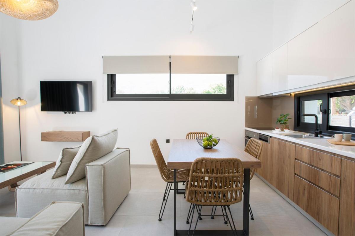 Seascape Villas Vassiliki - Beachfront Villas Exterior photo